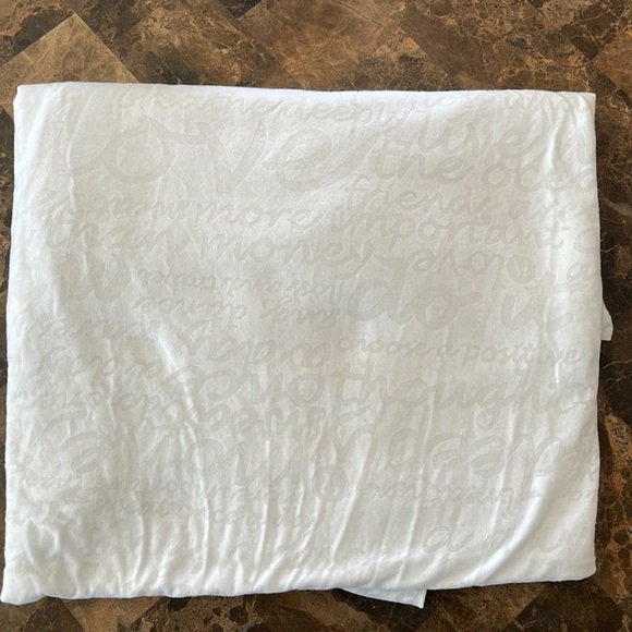 Lululemon Infinity Scarf🥰🥰 - Picture 2 of 3